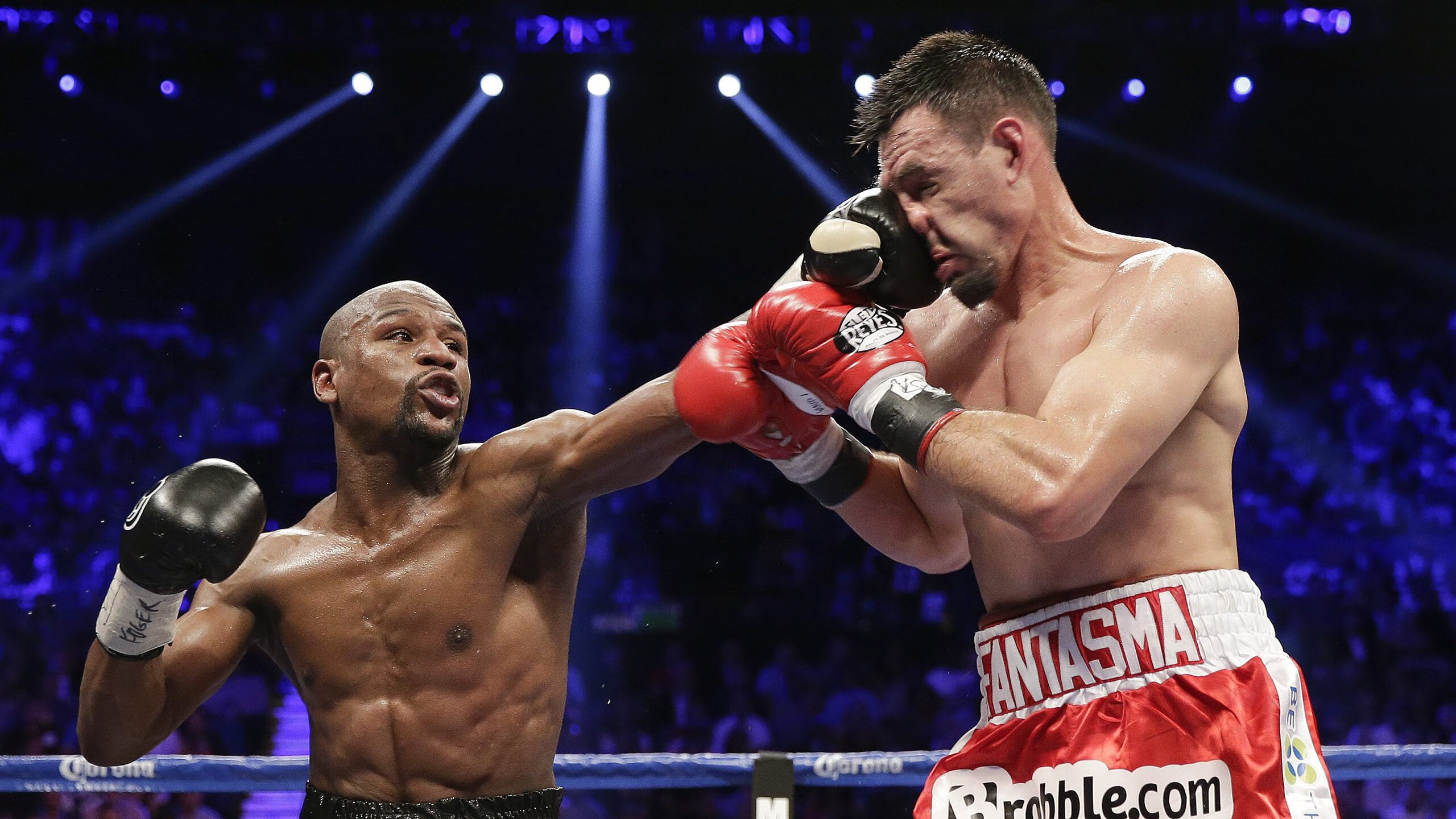 詹姆斯巅峰对决，杜兰特与70激战篮网分钟，出色防守胜负难料！